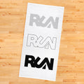 Run Beyaz Yazılı Mikrofiber Koşu ve Spor Havlusu